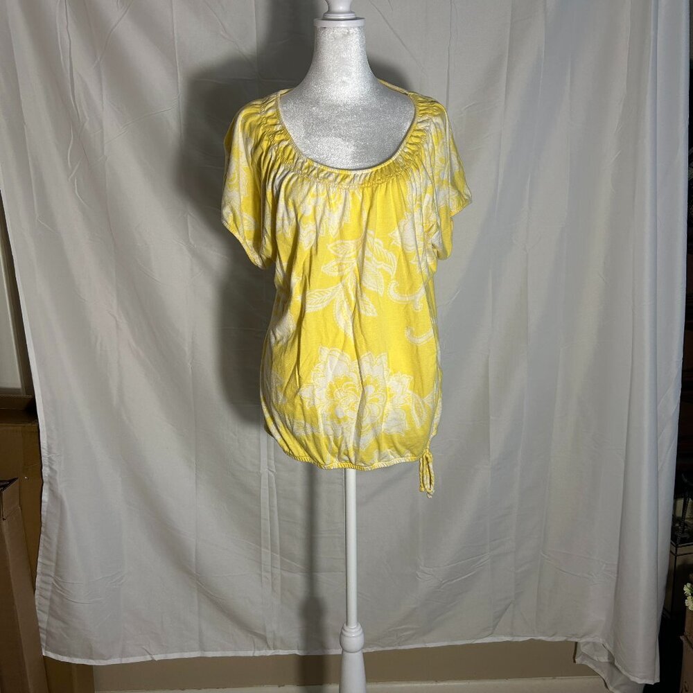Sonoma Top Yellow/White Size 1X Elastic on bottom and sleeve